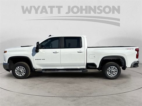 Used 2025 Chevrolet Silverado 2500 LT w/ Safety Package image 2