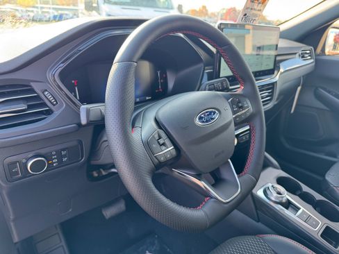 New 2026 Ford Escape ST-Line w/ Tech Pack #1 AWD/4WD image 27