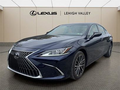 Certified 2022 Lexus ES 350 w/ Premium Package