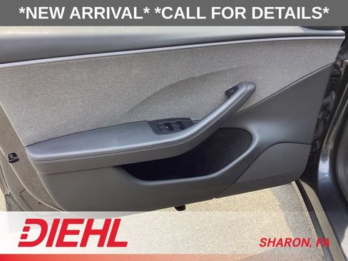 Used 2025 Tesla Model 3 Long Range RWD image 19