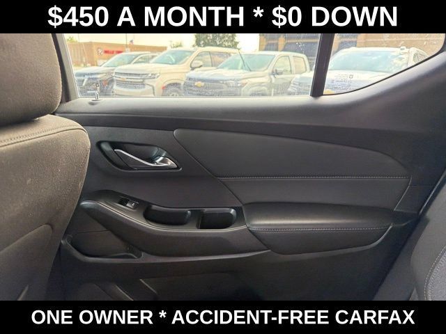 Used 2023 Chevrolet Traverse LT FWD image 44
