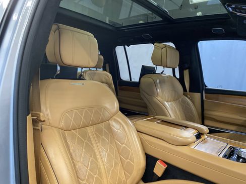 Used 2022 Jeep Grand Wagoneer Series III w/ Rear Seat Video Group 1 image 48