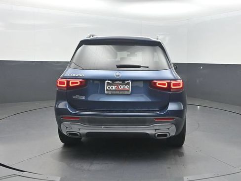 Used 2022 Mercedes-Benz GLB 250 image 28
