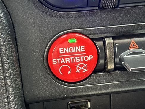 Used 2017 Ford Mustang Shelby GT350 image 29