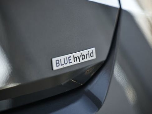 Certified 2025 Hyundai Elantra Blue image 10