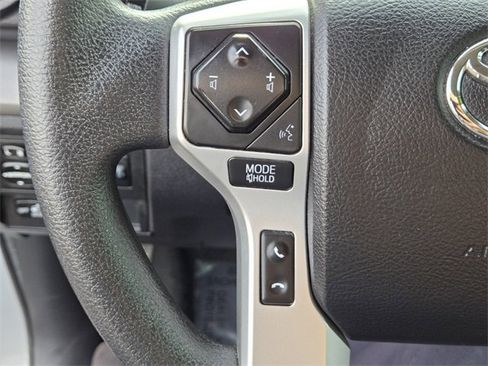Used 2021 Toyota Tundra image 23