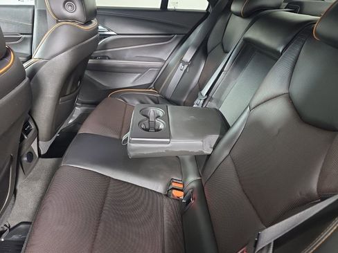 Used 2021 Cadillac CT4 V w/ Technology Package RWD image 33