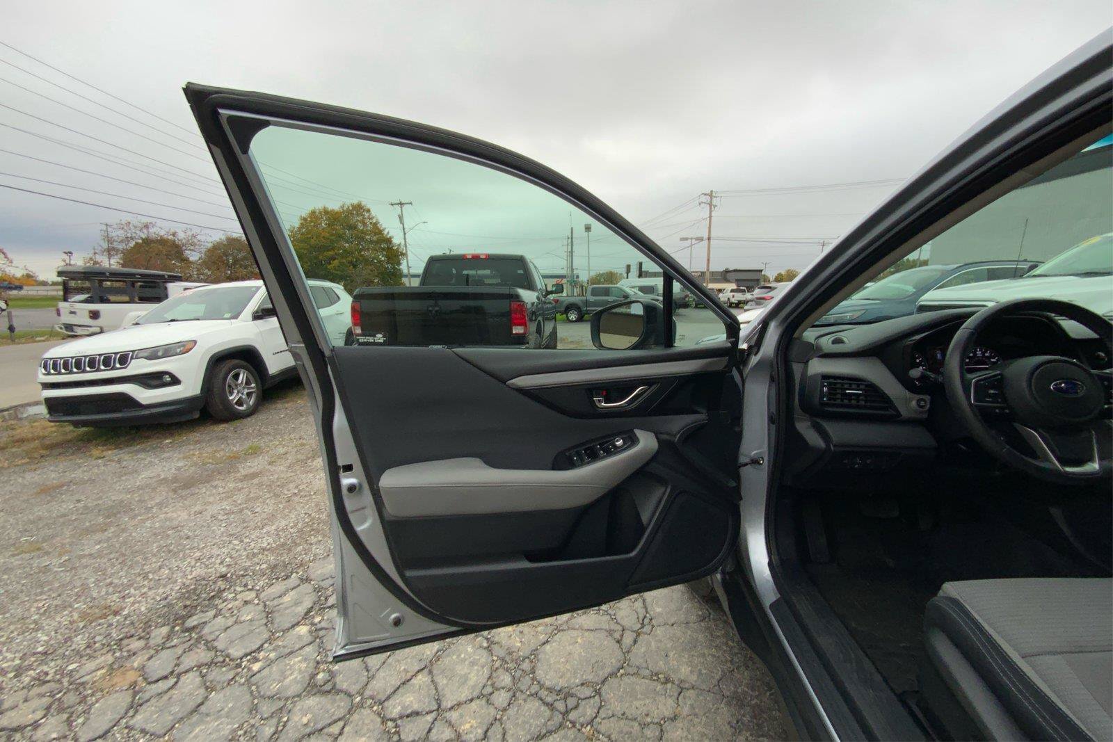 Used 2021 Subaru Outback Premium AWD/4WD image 19