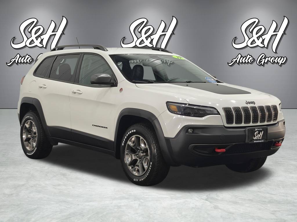 Used 2019 Jeep Cherokee Trailhawk AWD/4WD image 2