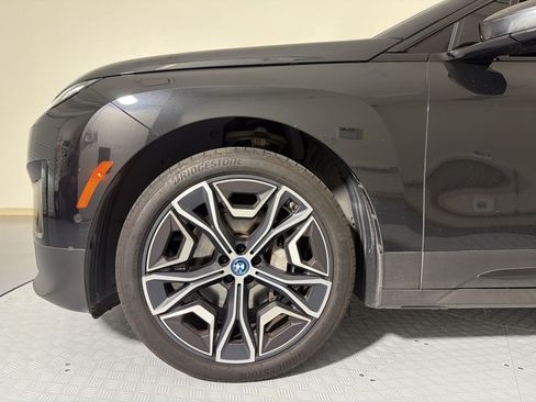 Used 2024 BMW iX xDrive50 AWD/4WD image 9