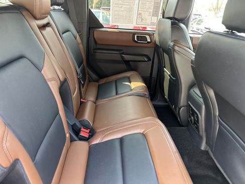 Used 2024 Ford Bronco Outer Banks AWD/4WD image 14