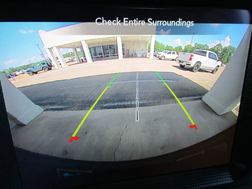 Used 2022 Jeep Wrangler Unlimited Sahara AWD/4WD image 45