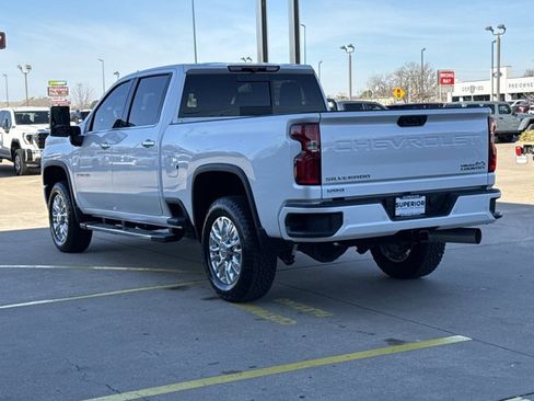 Used 2023 Chevrolet Silverado 2500 High Country image 12