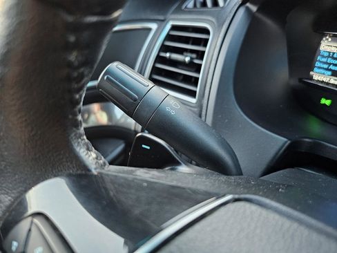 Used 2016 Ford Explorer Limited image 46