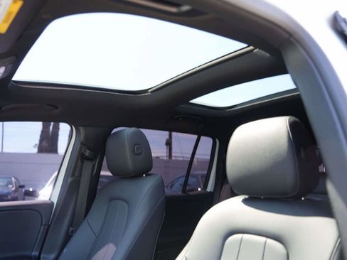 Used 2023 Mercedes-Benz GLB 250 image 16