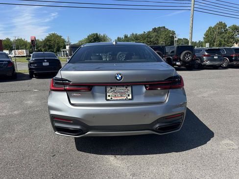 Used 2021 BMW 750i xDrive w/ Autobahn Package AWD/4WD image 6