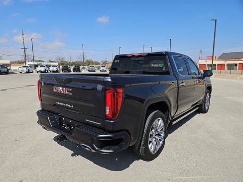 Used 2024 GMC Sierra 1500 Denali w/ Denali Reserve Package image 5