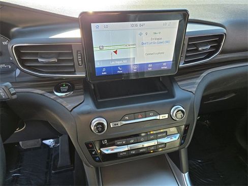 Used 2020 Ford Explorer Limited image 27