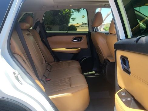 Used 2023 Nissan Rogue Platinum w/ Platinum Premium Package FWD image 22