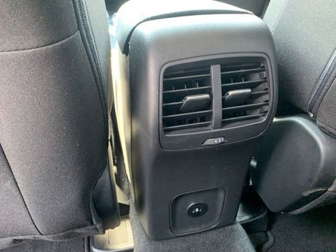 Used 2024 Ford Escape Active image 41