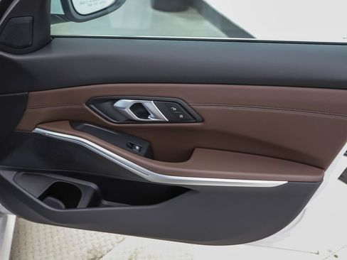 New 2025 BMW 330i xDrive Sedan w/ Premium Package image 30