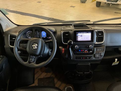 New 2025 RAM ProMaster 1500 w/ Quick Order Package 22G SLT image 10