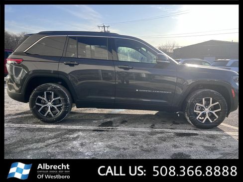 New 2025 Jeep Grand Cherokee Limited w/ Trailer Tow Package image 6