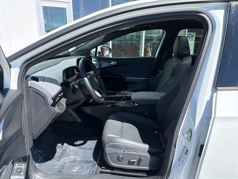 Certified 2023 Volkswagen ID.4 Pro S AWD/4WD image 11