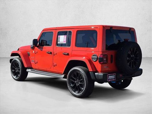 Used 2023 Jeep Wrangler Unlimited Sahara w/ Cold Weather Group AWD/4WD image 7