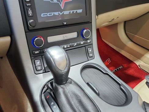 Used 2006 Chevrolet Corvette Convertible w/ Preferred Equipment Group RWD image 30