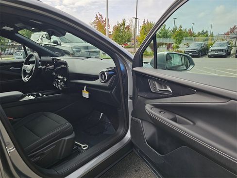 New 2026 Chevrolet Blazer EV LT w/ Midnight/Sport Edition image 12