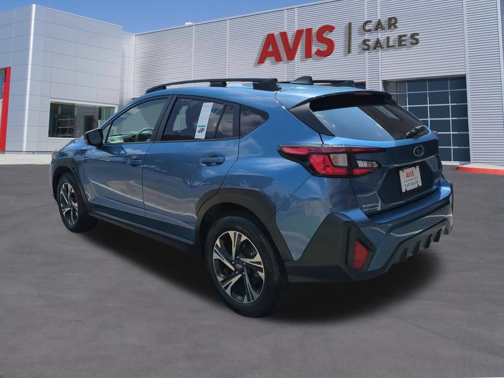 Used 2024 Subaru Crosstrek 2.0i Premium AWD/4WD image 9