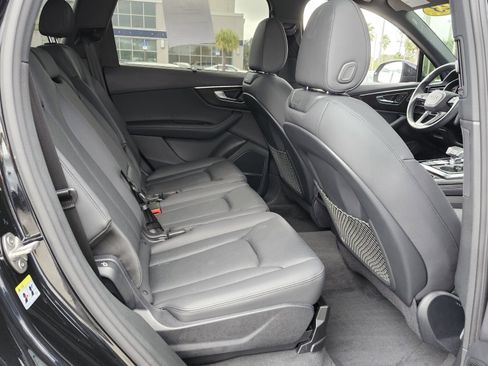 Used 2023 Audi Q7 3.0T Prestige w/ Prestige Package image 23