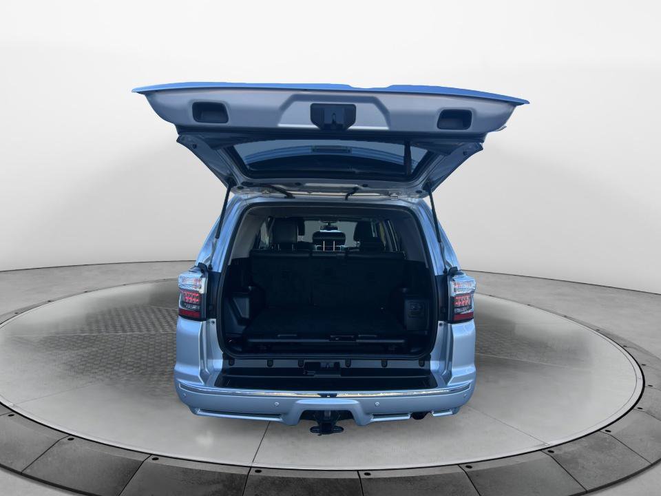 Used 2016 Toyota 4Runner Limited AWD/4WD image 19