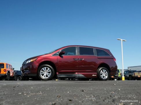 Used 2016 Honda Odyssey EX image 37