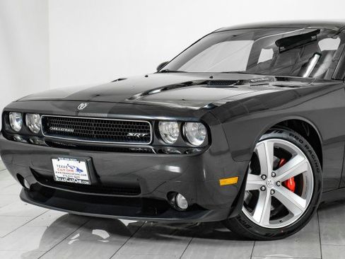 Used 2008 Dodge Challenger SRT8 image 42