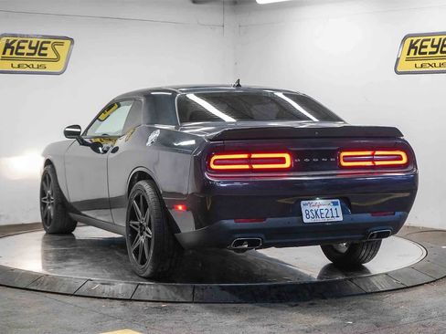 Used 2017 Dodge Challenger GT w/ GT Interior Package image 2