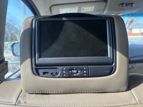 Used 2015 Nissan Armada Platinum image 20