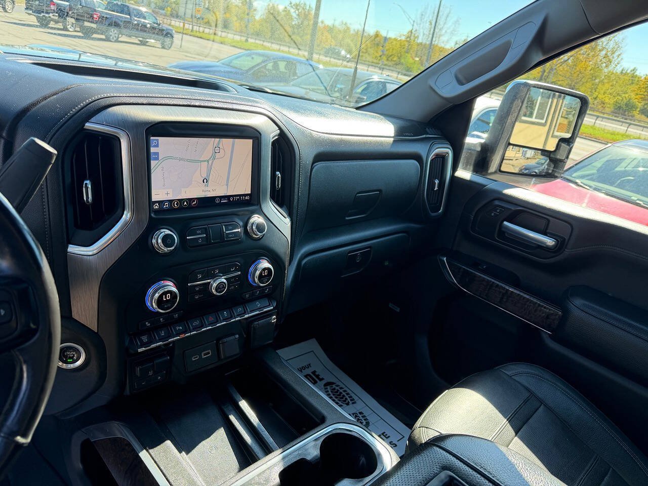 Used 2020 GMC Sierra 2500 Denali w/ Denali Ultimate Package AWD/4WD image 12