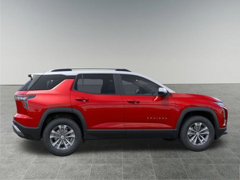 New 2026 Chevrolet Equinox LT FWD image 5