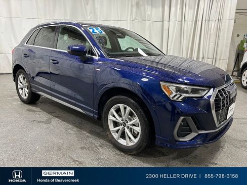 Used 2025 Audi Q3 2.0T Premium AWD/4WD image 2