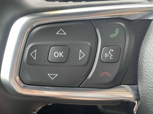 Used 2022 Jeep Wrangler Unlimited Sahara w/ Cold Weather Group image 10