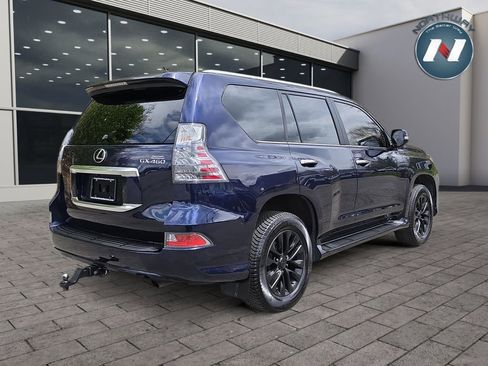 Used 2022 Lexus GX 460 w/ Accessory Package AWD/4WD image 5