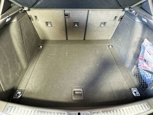 Certified 2025 Porsche Macan image 22