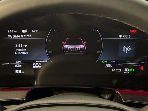 New 2025 Audi Q6 e-tron Premium Plus image 24