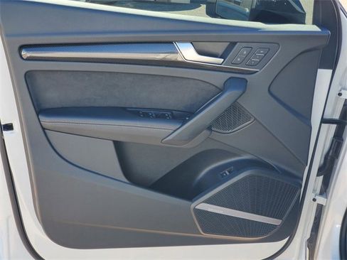 Used 2024 Audi SQ5 Premium Plus w/ S Sport Package image 10