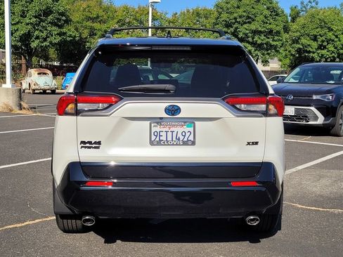 Used 2023 Toyota RAV4 XSE w/ Weather Package AWD/4WD image 7