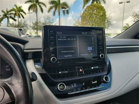 Used 2022 Toyota Corolla SE image 20
