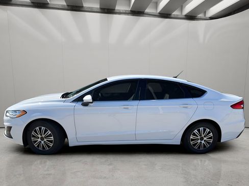 Used 2019 Ford Fusion S FWD image 2