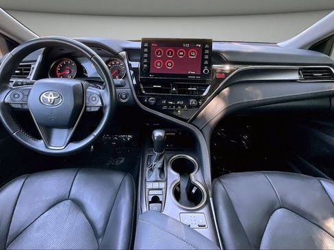Used 2022 Toyota Camry SE FWD image 7